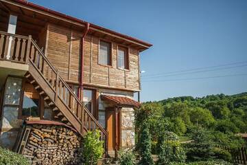 Фото номера Дом с 5 спальнями Дома для отпуска Gramatikova House г. Brŭshlyan 5